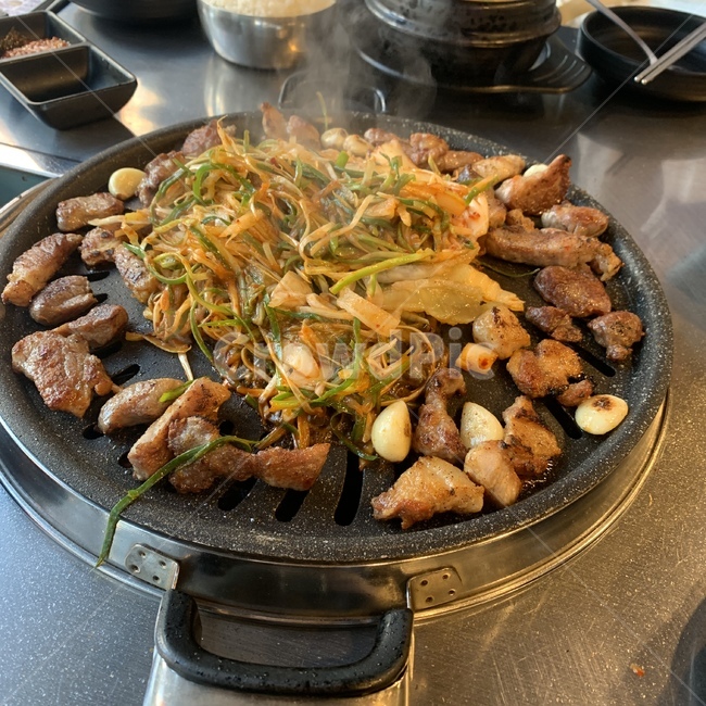 고기,볶음야채,뒷고기,구운마늘,구운야채