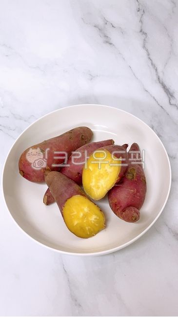 friedsweetpotatoes,Pumpkin Sweet Potato Fries,Pumpkin Sweet Potato,pumpkinsweetpotatoes,Sweet Potato Fries,rootcrops,food,boiled sweet potato,anoldcrop,boiledsweetpotatoes,sweetpotatoes,diet,Boiling pumpkin and sweet potatoes