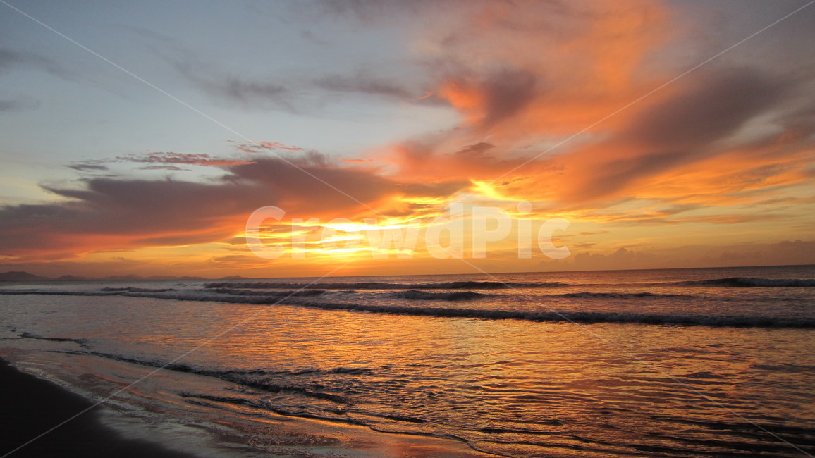 코타키나발루,말레이시아,일몰,해변,바다,파도,바닷가,해넘이,황혼,kotakinabalu,beach,sunset,자연,풍경,nature,landscape,해외,외국,세계,foreign,oversea,world,세계자연풍경,해외자연풍경,외국자연풍경,world nature landscape,outdoors,옥외,sky,하늘,dusk,dawn,새벽,red sky,붉은 하늘
