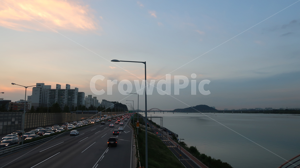 road,도로,highway,고속도로,freeway,고속도로,강,하늘,nature,자연,water,물,outdoors,sky,river,한강,hanriver,blue,clouds,구름,옥외,한국도시풍경,한국도시경관,korea cityscape