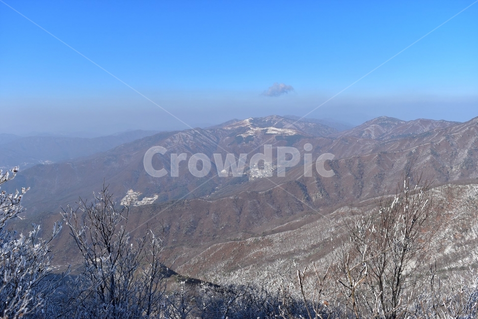 용문산,백운봉,풍경,자연,등산,트레킹,산행,마테호른,두리봉,파란,하늘,상고대,서리꽃,눈꽃,눈,눈풍경,양평,겨울,힐링,산행지,국내여행,자연풍경,산사진,비경,100대명산,감성,조망,전망,자연휴양림,세수골,겨울왕국,아름다운,수려한,겨울,계절,winter,season,자연,풍경,nature,landscape,한국자연풍경,한국자연경관,korea nature landscape,outdoors,옥외,mountain,산,mountain range,산맥