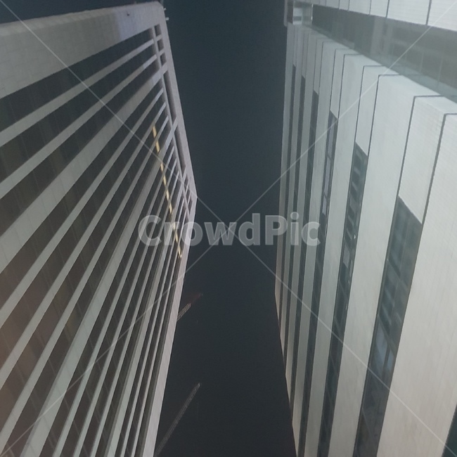 건물,균형,회색,대칭,하늘,밤,야경,밤,풍경,nightscape,night,landscape,건축물,건물외관,exterior,building,structure,architecture,construction,office building,사무실 건물