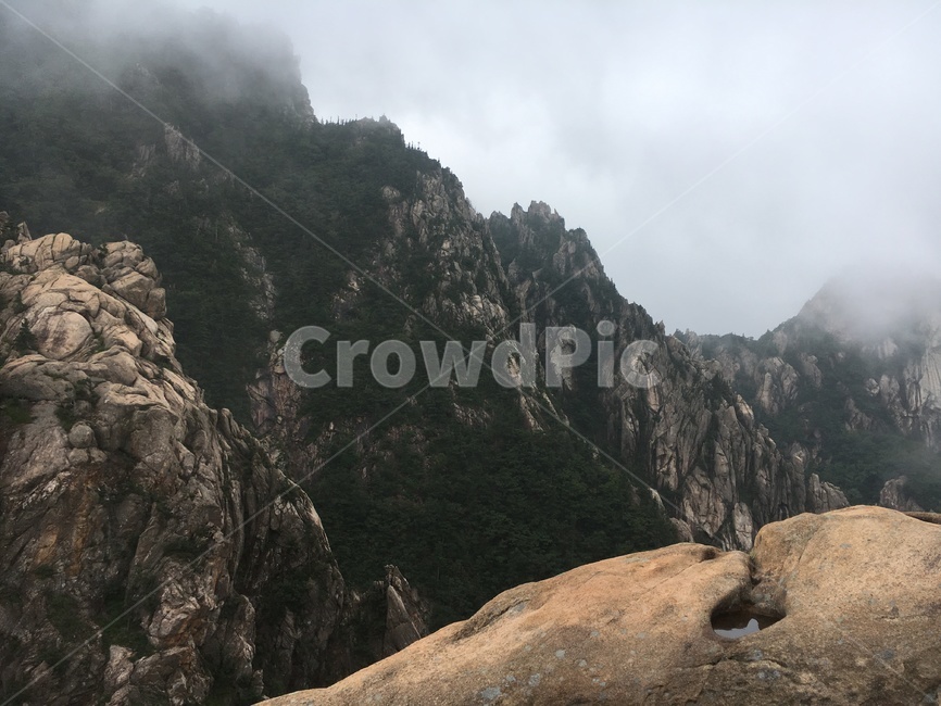 강원도,설악산,바위,안개,고요함,자연,풍경,nature,landscape,outdoors,옥외,cliff,낭떠러지,mountain,산