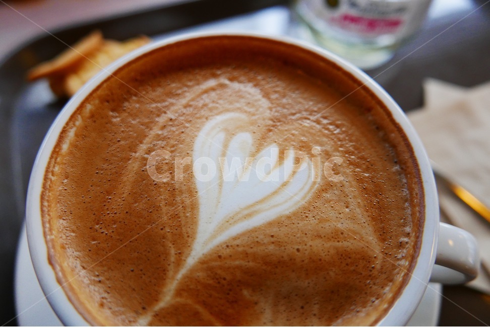 라떼,카페라떼,따듯한커피,사랑,하트,카페,커피,카페,coffee,cafe