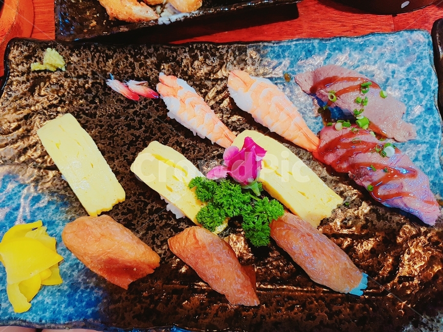 초밥,음식,밥,일식,새우,한우,계란,단무지,음식,식재료,요리,food,cook,meal,dishes,food reserves,일식,일본음식,일본요리,Japanese food,Japanese dishes,Japanese meal,Japanese cook