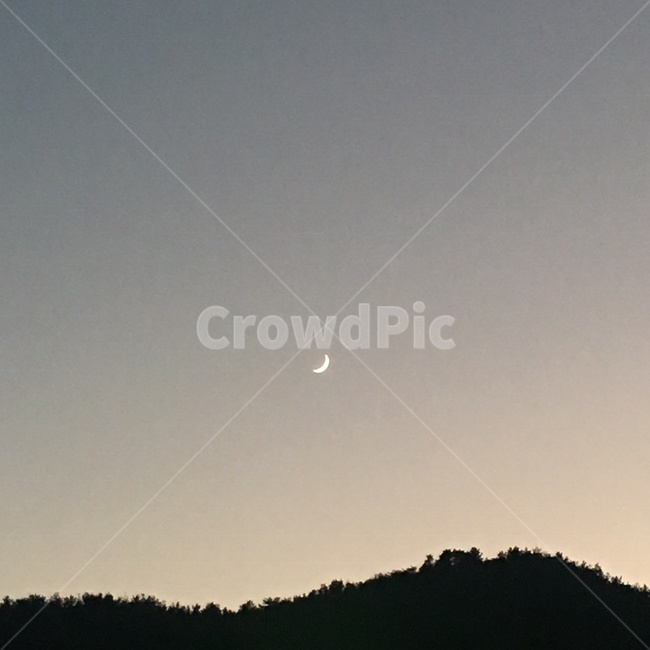 달,초승달,산,노을,moon
