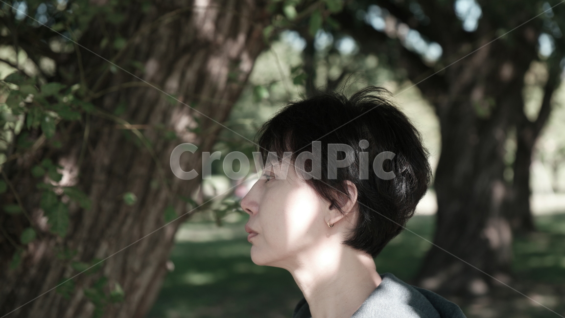 모델,숲,여성,여자,얼굴,사람,인물,인간,human,person,여성,여자,woman,female,lady