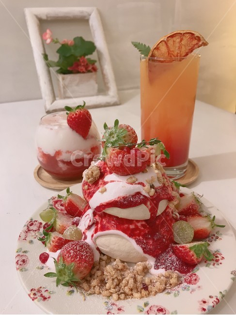 딸기,라떼,머랭쿠키,자몽,에이드,음식,맛있는,예쁜,아기자기