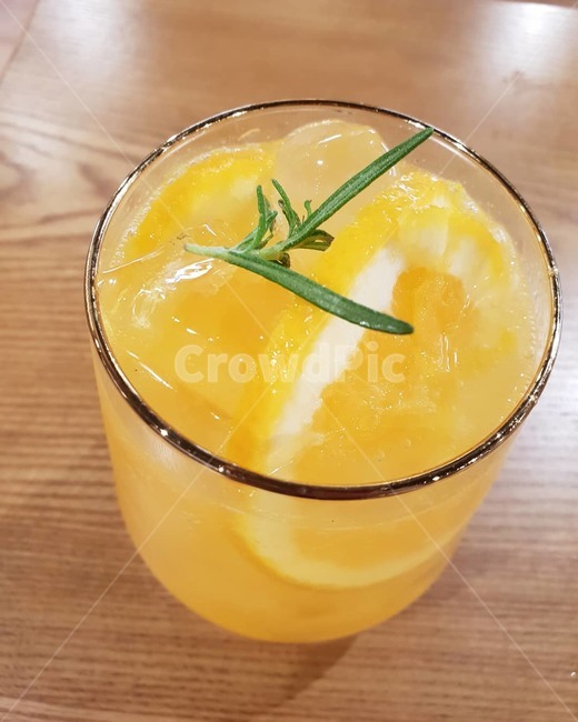 에이드,오렌지,beverage,음료수,cool,시원함,orange,달달함,sweet,디저트,dessert,ade,계절음료,음료수,drink,beverage