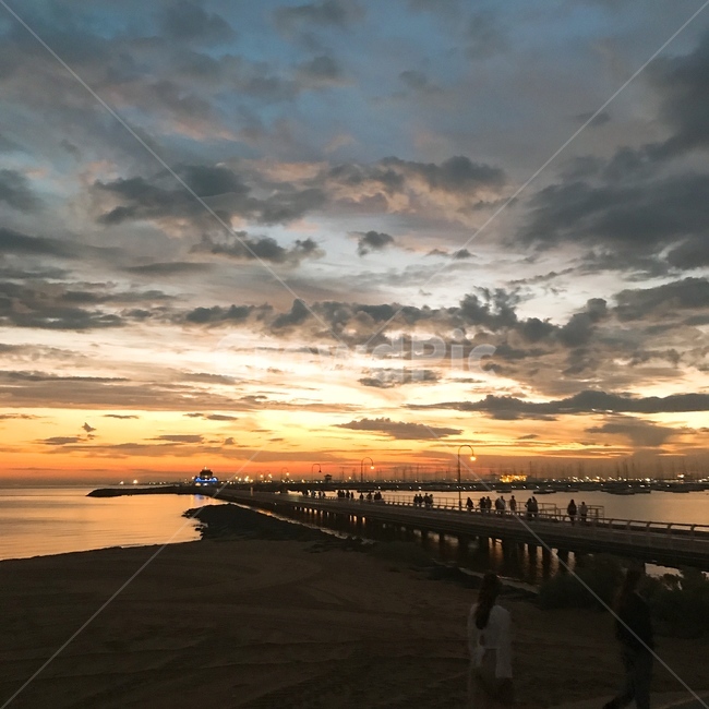 nature,자연,outdoors,옥외,dusk,황혼,redsky,붉은하늘,sky,하늘,sunset,일몰,dawn,person,새벽,human,인간,해변,바다,비치,노을,감성사진
