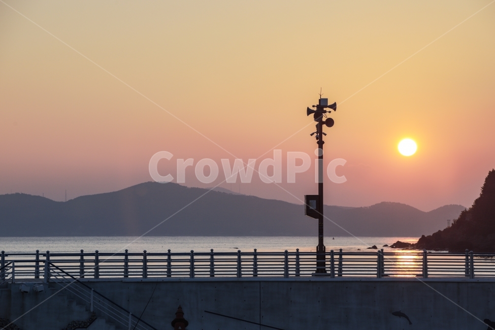 일몰,풍경,바다,산,하늘,자연,풍경,nature,landscape,한국자연풍경,한국자연경관,korea nature landscape,handrail,난간,banister,railing