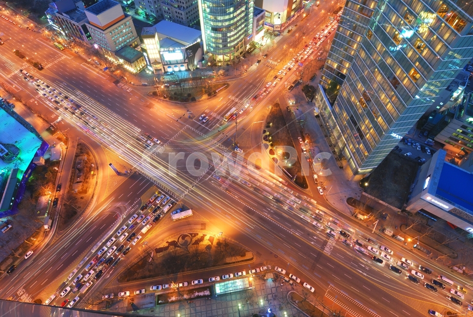 교통,도로,빌딩,자동차,고층빌딩,하이앵글,강남,서울,한국,궤적,야경,풍경,도시풍경,도심,삼성역,테헤란로,교차로,사거리,비지니스,비즈니스,traffic,야경,밤,풍경,nightscape,night,landscape,도시,city,한국도시풍경,한국도시경관,korea cityscape,교통,교통수단,traffic,transportation,road,intersection