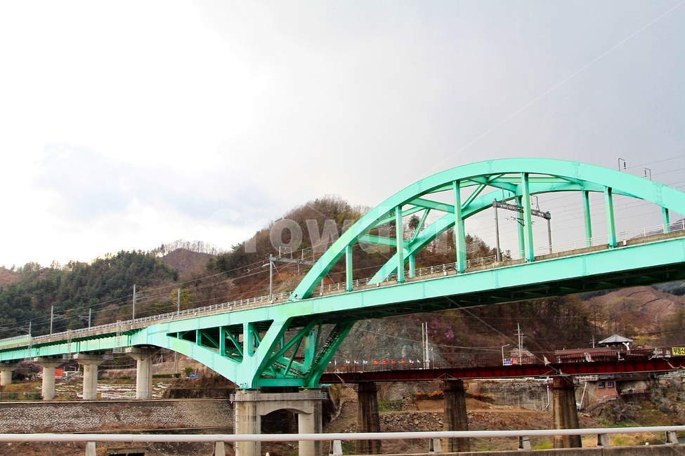 다리,철교,교량,기찻길,철로,교통,교통수단,traffic,transportation,bridge,building,건물,architecture,건축물