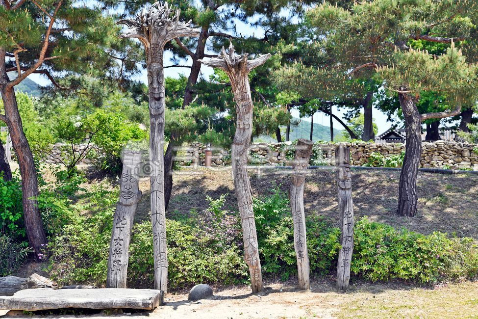 장승,천하대장군,지하여장군,장생,민간신앙,장승배기,목장승