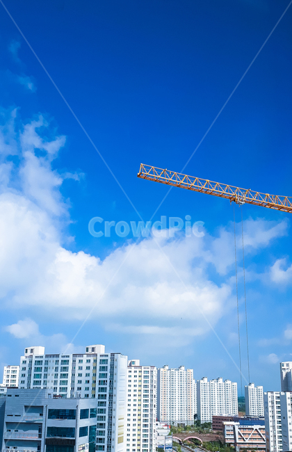 sky,cloud,blue sky,white clouds,bluesky,spring sky