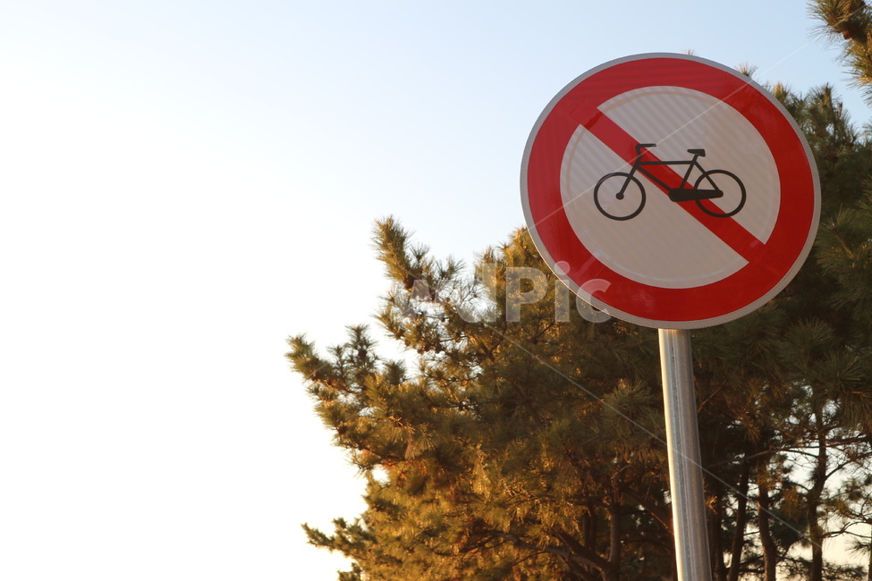 표지판,자전거,자전거금지,산책로,운동,bike,bicycle,cycle