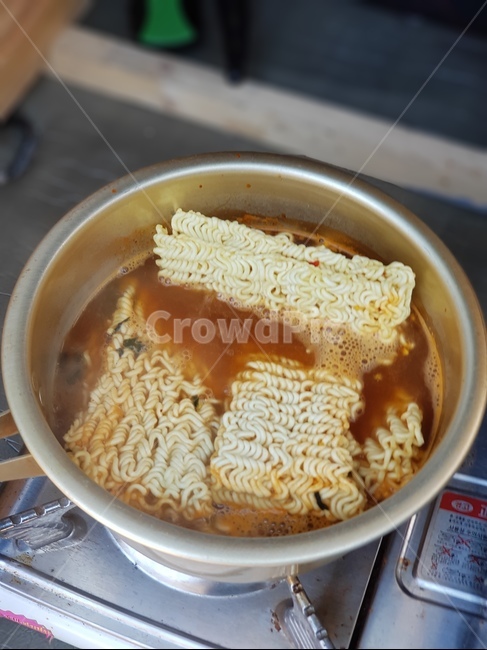 If its fishing,ramen,pot ramen,Delicious Ramen,Camping