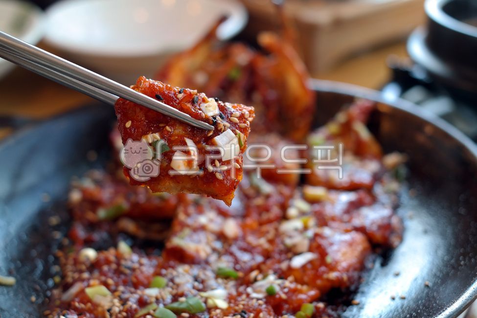 코다리,코다리조림,한국,한식,한국요리,한국음식,한국전통,명태조림,명태,요리,음식,매운,맵다,양념,식재료,생선찜,생선,수산물,어류,식사,simmeredhalfdriedpollack,simmered,halfdried,braisedpollack,korea,koreanfood,koreantraditionalfood,pollackstew,pollack,food,spicy,seasoning,ingredient,steamedfish,fish,meal,음식,식재료,요리,food,cook,meal,dishes,food reserves,수산물,해산물,fishery products,seafood