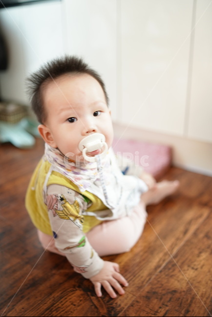 아기,사람,방,집,일상,유아,사람,인물,인간,human,person,영유아,아기,애기,아이,infants,baby