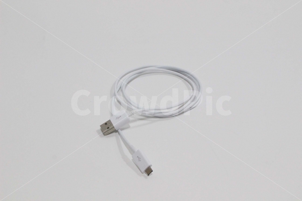 케이블,충전기,선,USB,연결,전선,전원,양쪽,핀,안드로이드,사물,물건,오브젝트,thing,object,matter,누끼,remove background