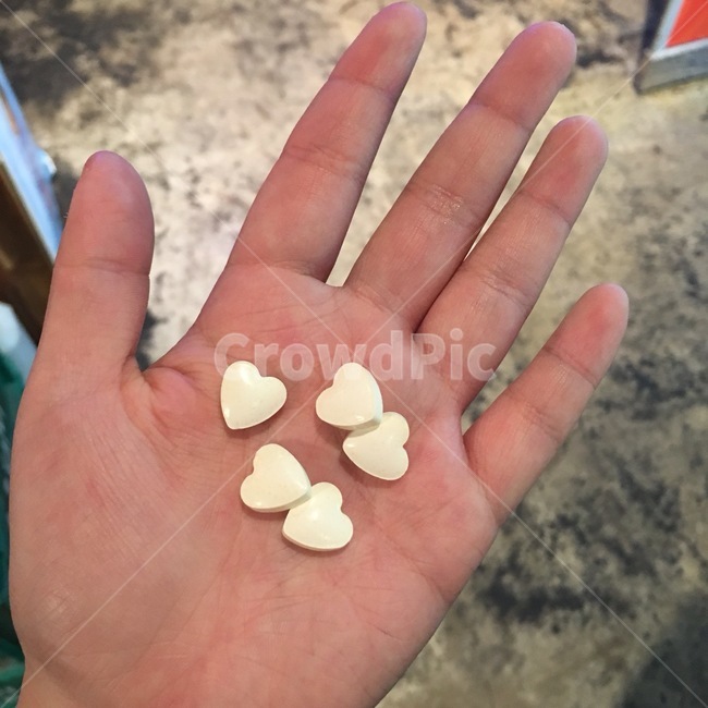 하트,사랑,영양제,비타민,손