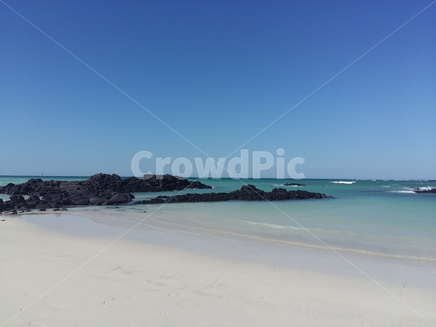 제주도,제주바다,제주,수평선,바다,해수욕장,백사장,자연,풍경,nature,landscape,해변,바다,beach,sea,outdoors,옥외,land,땅,shoreline,해안선,water,물,ocean,대양