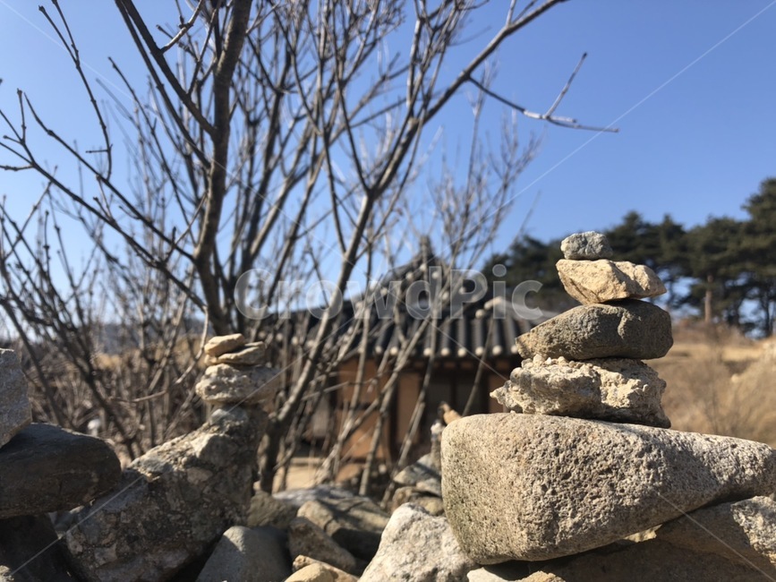 민속촌,한국,korea,돌,돌탑,집,하늘,나무,돌담,담벼락,소원,슬레이트,slate,파편,rubble,지붕