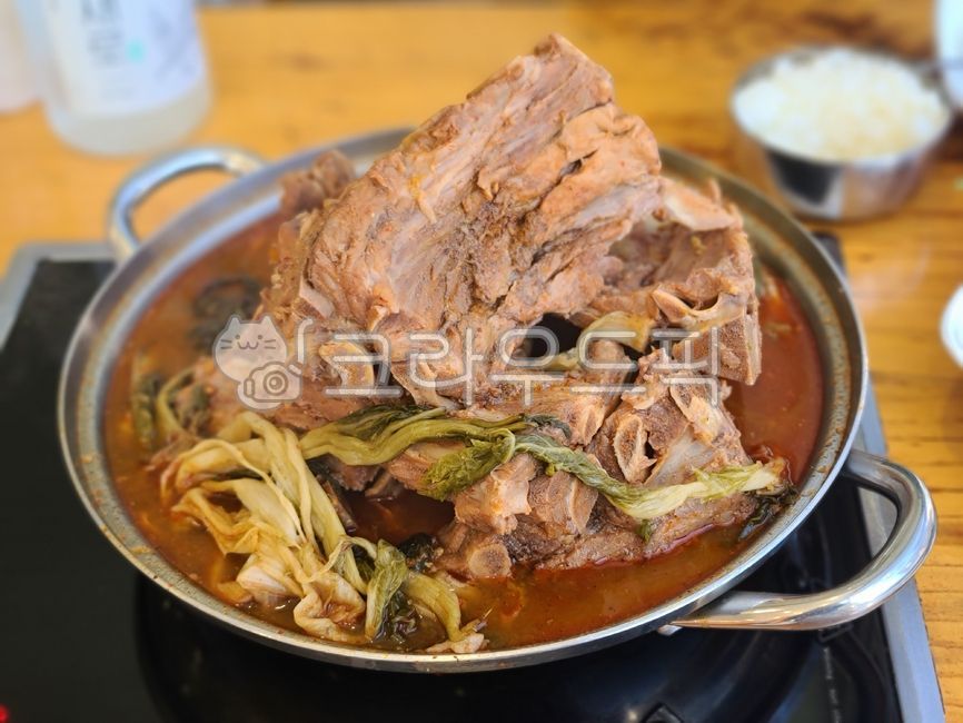 감자탕,해장,한식,우거지,뼈해장국,해장국,외식,식당,회식