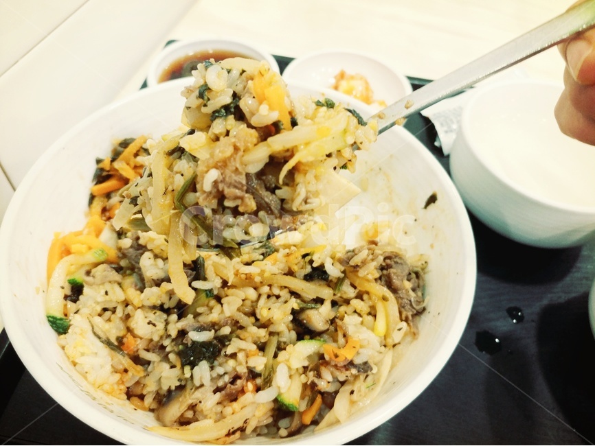 요리,식사,끼니,음식,한끼,두끼,세끼,아침,점심,저녁,포만감,식,따뜻,시원,그릇,상,식탁,받침,수저,숟가락,젖가락,용기,밥,반찬,국,냄새,음식,식재료,요리,food,cook,meal,dishes,food reserves
