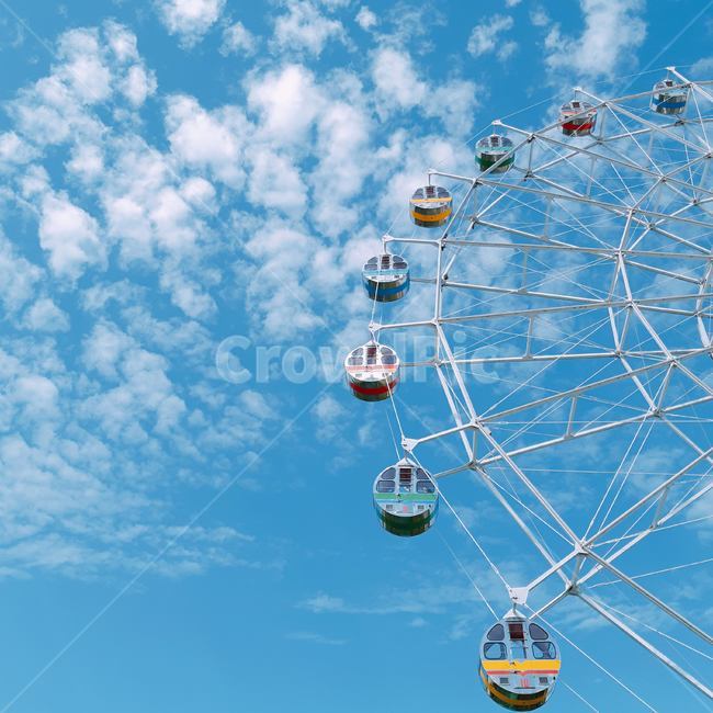 관람차,ferriswheel,하늘,구름,뭉게구름,sky,cloud,놀이공원,amusementpark,감성,감성사진,풍경,landscape,놀이공원,놀이동산,놀이터,amusement park,playground
