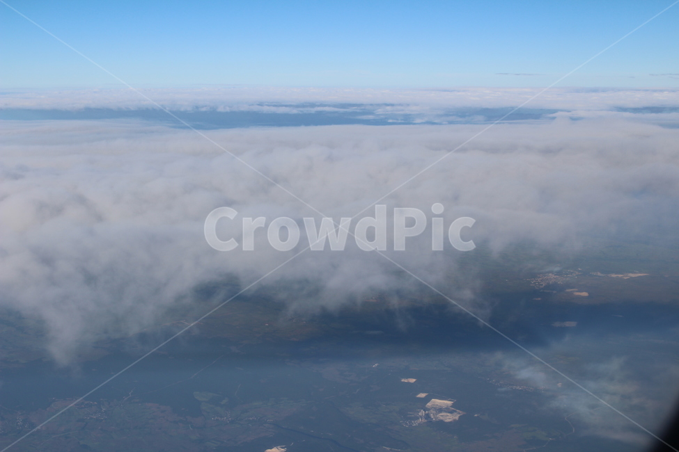 cloud,sky,airplane,Scenery outside the plane,Outside the airplane window