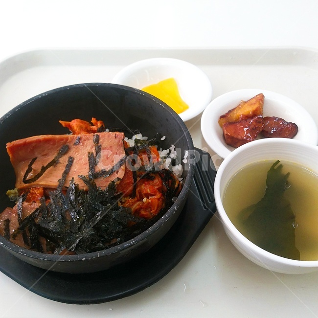 한끼식사,학식,스팸비빔밥,미역국,food,meal,spam,bibimbap,한식,한국음식,koreanfood,음식,식재료,요리,food,cook,meal,dishes,food reserves,한식,한국음식,한국요리,korean food,korean dishes,korean meal,korean cook