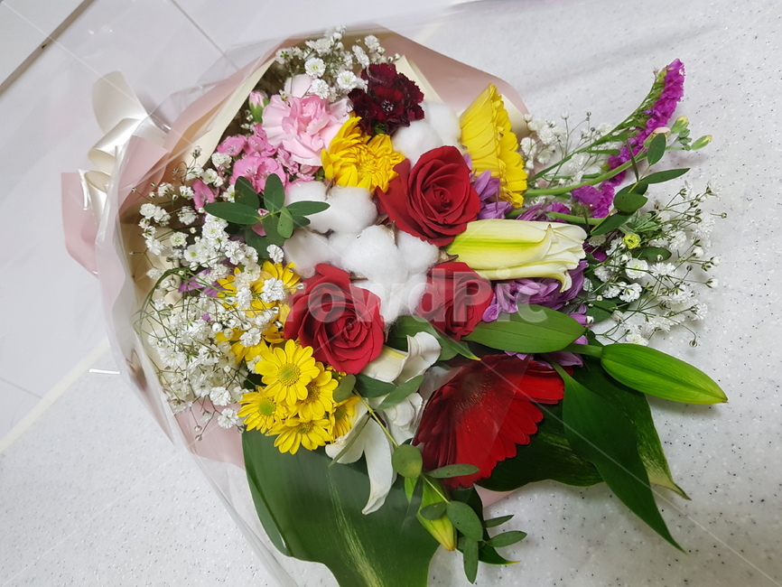 꽃다발,장미꽃,flower,졸업식꽃다발,생화,꽃,flower,기념일,축하,anniversary,congratulation,celebrate,celebration