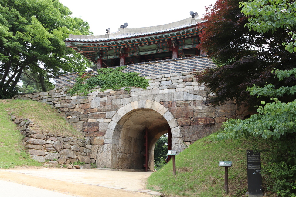 남한산성,북문,문화재,성문,봄,유적,기와,문