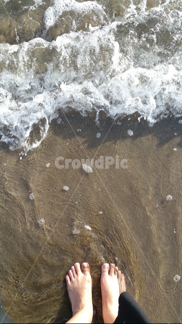 밀려오는파도,모래사장,beach,사람발,여름바닷가