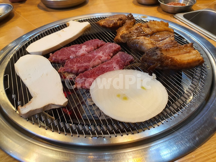 food,고기,갈비,meat,음식,요리,dishes,육류,meal,cook,술안주,구이,한식,식사,한우,갈비살,음식,식재료,요리,food,cook,meal,dishes,food reserves,육류,고기,meat,한식,한국음식,한국요리,korean food,korean dishes,korean meal,korean cook