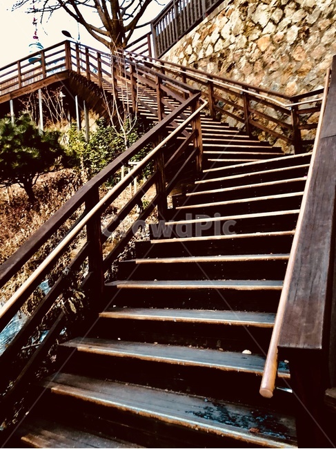 계단,산책로,오르막길,내리막길,나무계단,감성,자연,풍경,nature,landscape,handrail,난간,banister,staircase,railing