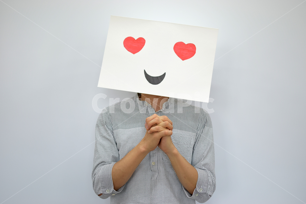 상자,종이,얼굴,표정,제스처,모션,옷,남자,남성,사업,비즈니스,비지니스,소셜,왕따,친구,상사,직장,사회,종이얼굴,표현,의사소통,기업,국민,스트레스,손,팔,사람,인물,인간,human,person,얼굴표정,facial expression,face,감정표현,기분,feeling,emotion,연출,컨셉,콘셉,direction,concept