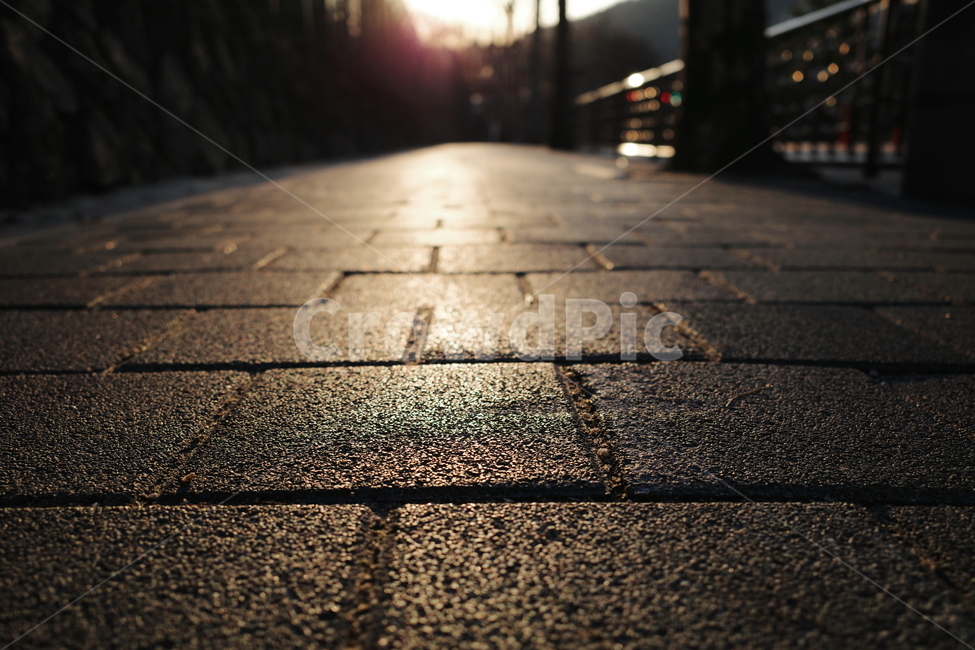 일몰,sunset,lowangle,lowangleview,brick,low,바닥,인도,보도블럭,블럭,길,도로