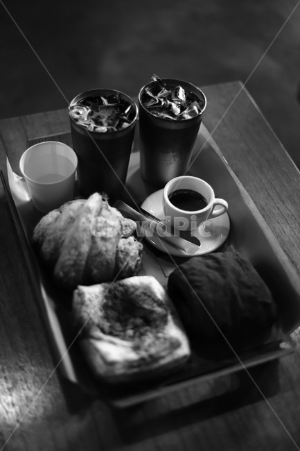 흑백,흑백사진,모노크롬,컵,커피컵,coffee,커피,카페,coffee,cafe,흑백,모노톤,monochrome,black and white