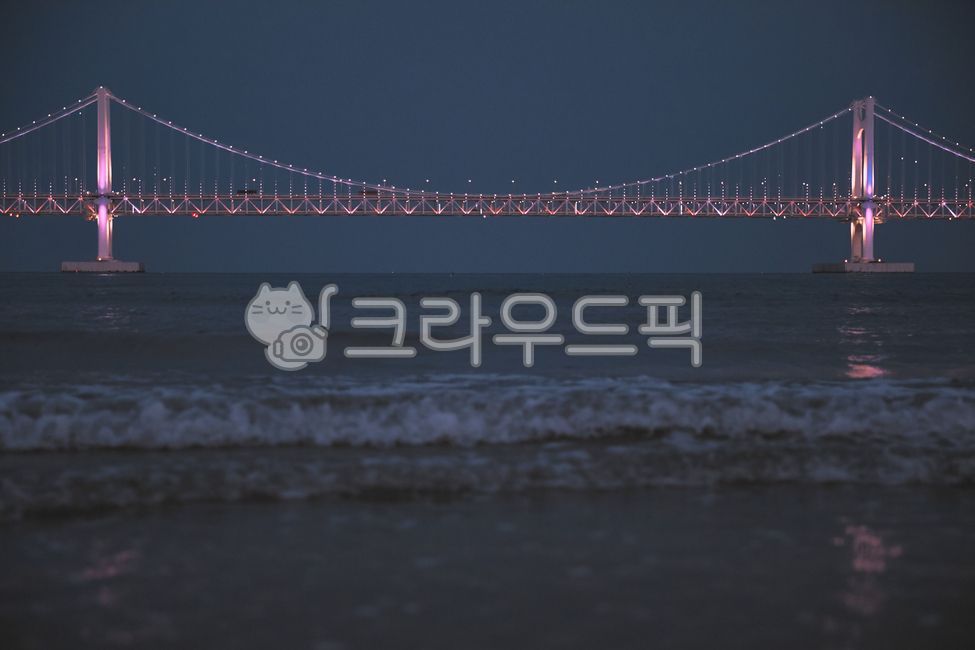 Busan night view,ocean,Gwangan Bridge,Gwangalli Beach,Gwangalli night view
