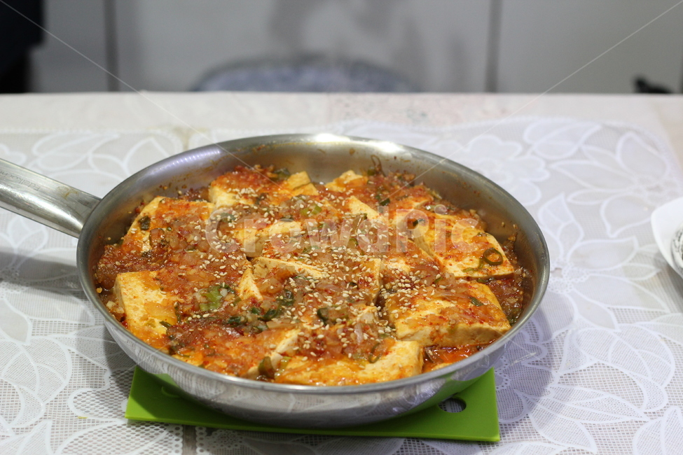 두부조림,두부,양념,깨소금,파,고추가루,음식,food,한식,마늘,스텐레스팬