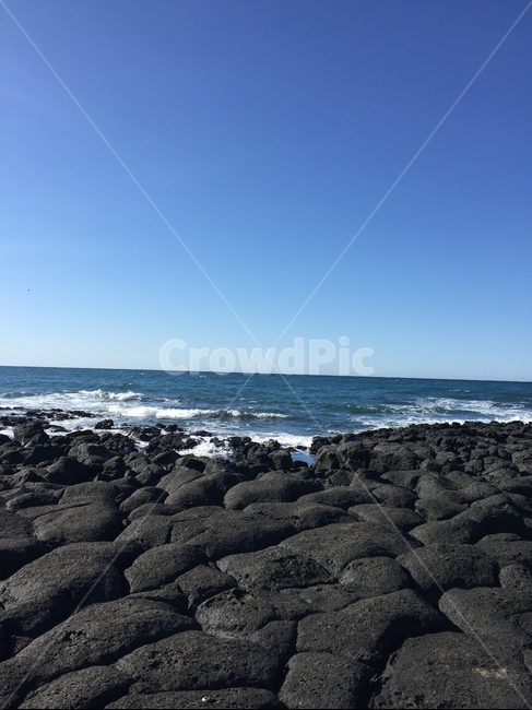 ocean,대양,water,물,nature,자연,바다,outdoors,옥외,해안선,몽돌,파도,블루,blue,하늘,겨울바다,sea,제주도