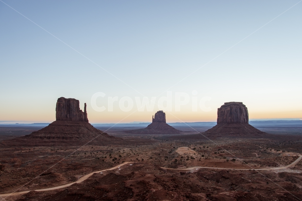 모뉴먼트,자연,풍경,미국,모뉴먼트밸리,밸리,모뉴멘트,유타,애리조나,여행,미국여행,하늘,석양,노을,선셋,선라이즈,아침,새벽,땅,랜드,내셔널파크,monumentvalley,nature,natural,nationalpark,utah,page,arizona,usa,america,sunset,sunrise,trip,travel,landscape,land,red,mountain,rock,sky,morning,자연,풍경,nature,landscape,해외,외국,세계,foreign,oversea,world,세계자연풍경,해외자연풍경,외국자연풍경,world nature landscape,outdoors,옥외,mesa,메사