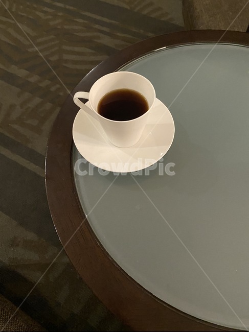 saucer,cup,컵,받침접시,pottery,coffeecup,커피컵,도기류,coffee,여유,휴식,커피,카페,coffee,cafe