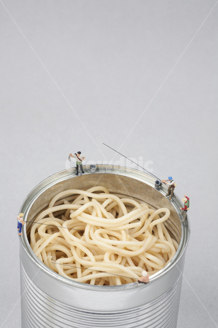 낚시,스포츠,오브젝트,피싱,취미,여가,중년층,남자,어부,캔,깡통,펀,미니어처,사람들,참치캔,물고기,낚싯대,호수,백그라운드,저수지,생선,낚다,어류,레저,월척,취미생활,물통,바다낚시,민물낚시,피규어,아이디어,컨셉,클로즈업,재활용,낚시도구,낚시터,낚시꾼,어장,화이트,흰색,파스타,스파게티,국수,면,음식,통조림,회색,그레이,스포츠,레저,운동,sports,leisure,exercise,연출,컨셉,콘셉,direction,concept