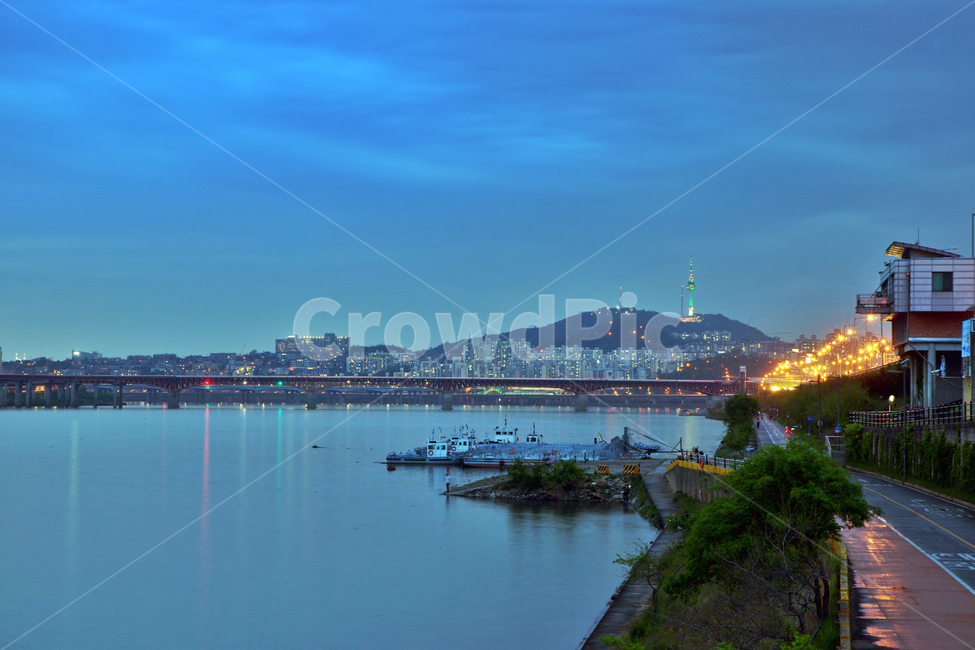 자전거도로,한강,성수대교,남산,남산타워,야경,도시,풍경,city,landscape,한국도시풍경,한국도시경관,korea cityscape