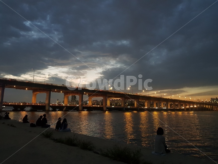 한강,한강다리,river,저녁,풍경,도시,다리,사람,야경,도시야경,야경,밤,풍경,nightscape,night,landscape