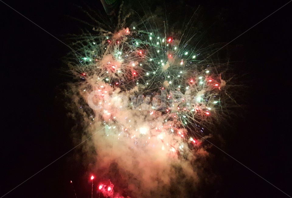 불꽃,불꽃놀이,화려함,밤풍경,폭죽,풍경,찰나,night,firework,야경,축제,행사,밤,형형색색,nightscape,야경,밤,풍경,nightscape,night,landscape,축제,행사,festival,carnival,event,christmas tree,크리스마스 트리,tree,나무,plant,식물,ornament,장식,nature,자연,outdoors,옥외