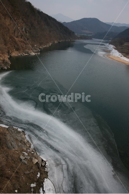 달천,달천강,달래강,남한강지류,겨울,얼음,겨울강,강,하천,겨울풍경,자연풍경,겨울,계절,winter,season,자연,풍경,nature,landscape,water,물,river,outdoors,옥외,promontory,곶